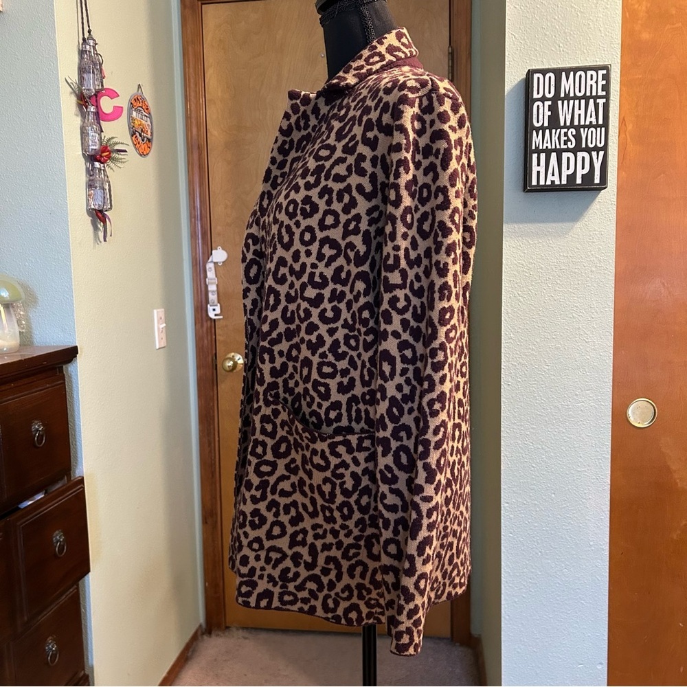 Ann Taylor brown leopard print 2 button sweater cardigan blazer size M - Picture 4 of 9